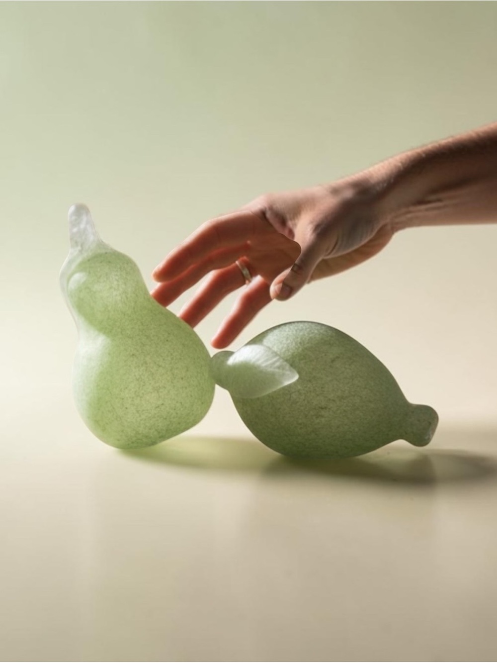 ITALIAN GLASS PEAR LEMON 2 PIECE VINTAGE DECOR